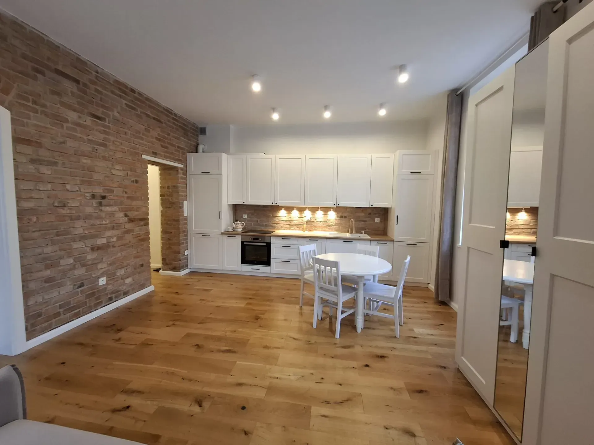 PHOTO-2025-11-19-13-08-54 6.jpg