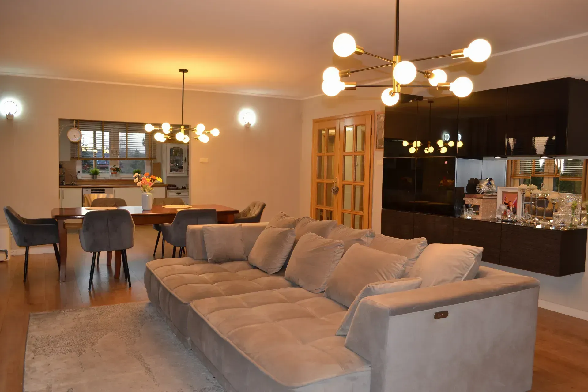 PHOTO-2026-03-09-18-32-25 2.jpg