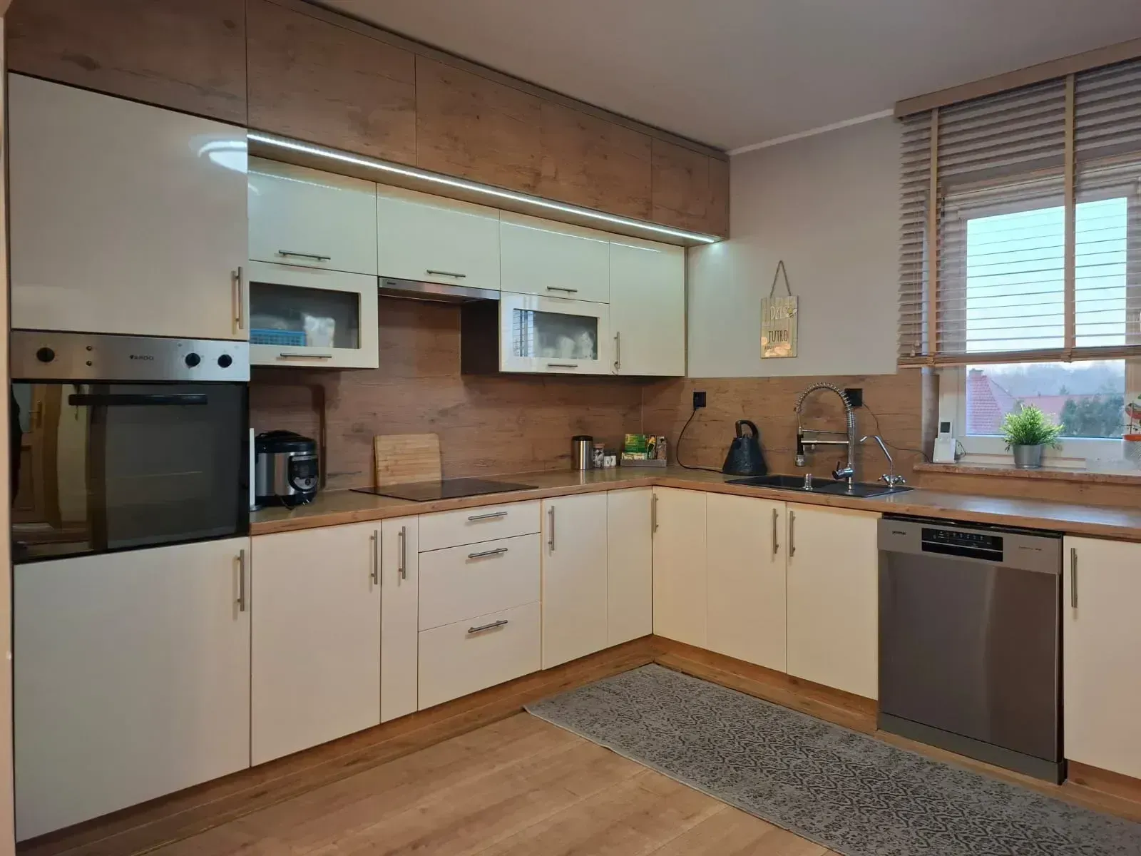 PHOTO-2026-03-09-18-32-25 2.jpg