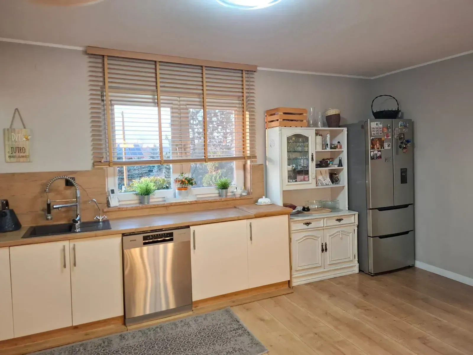 PHOTO-2026-03-09-18-32-25 2.jpg