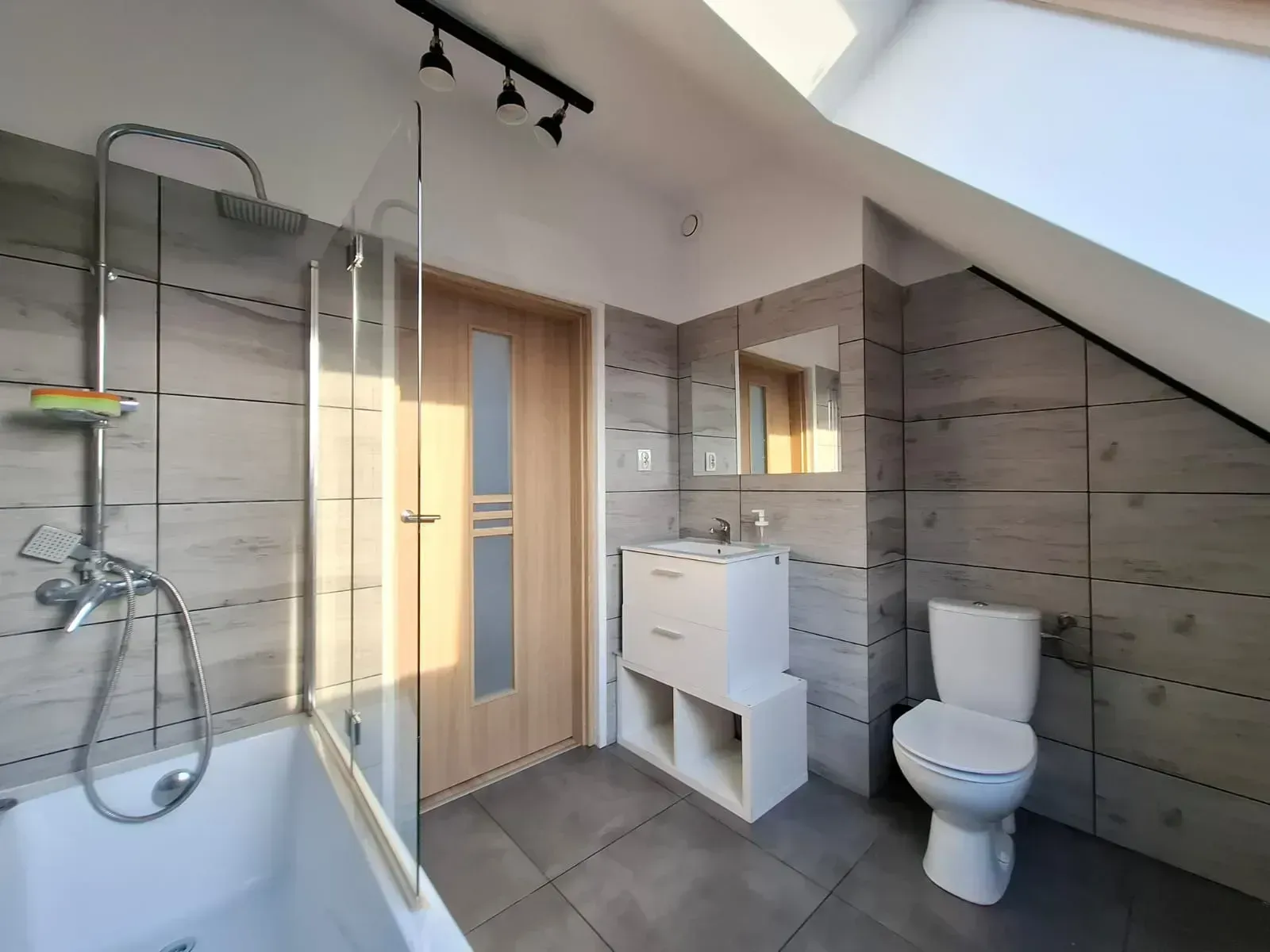 PHOTO-2026-03-14-20-12-22 3.jpg