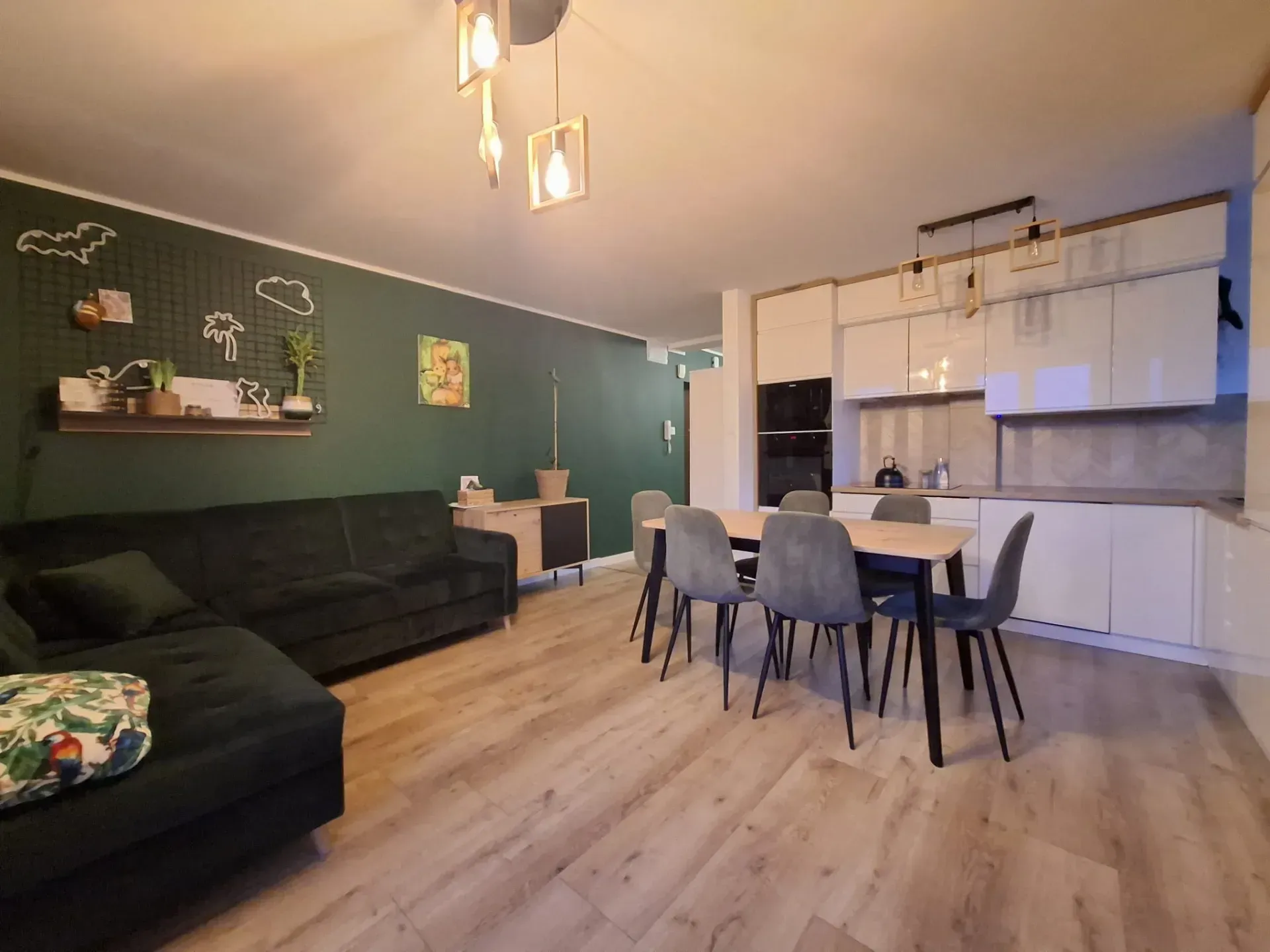 PHOTO-2026-03-23-19-46-49 3.jpg